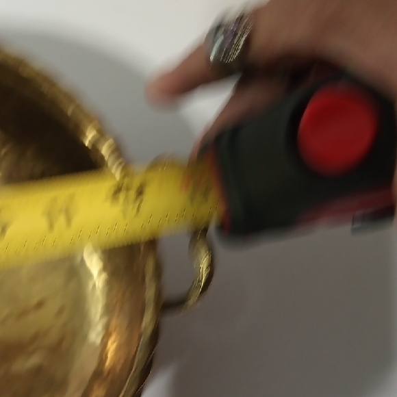 Solid Brass Lacquered Footed Bowl Or Planter. Beautiful Piece - Picture 7 of 9